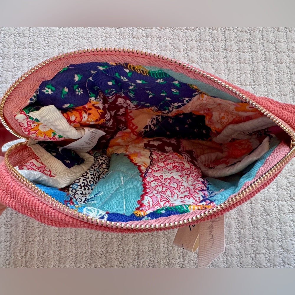 Sezane Makeup Bag - Picture 3 of 3